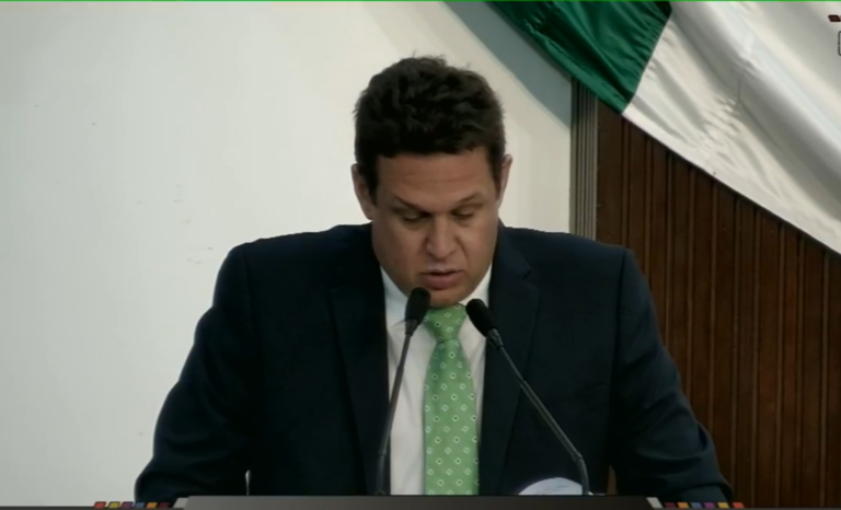 Piden en Congreso vacunar contra COVID-19 a trabajadores del Sector Turístico