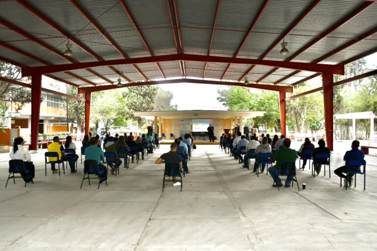 Secretarías de Salud y Educación capacitan a maestros de Ramos Arizpe para el regreso a clases presenciales 