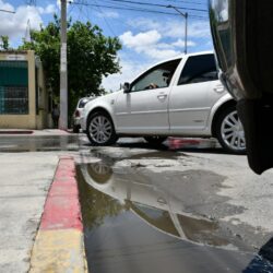 Se registra fuga de aguas negras en zona centro de Ramos Arizpe 1