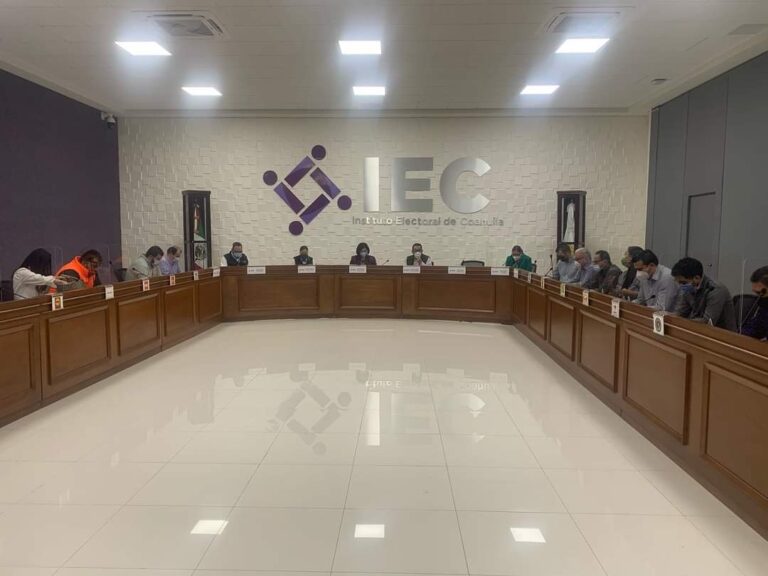 Alistan relevo de consejeros del IEC