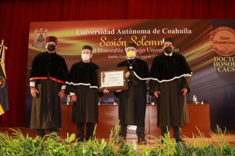 Otorga UAdeC el grado de “Doctor Honoris Causa” a  Jorge Francisco Clifton Correa y Mauricio Hardie Beuchot Puente