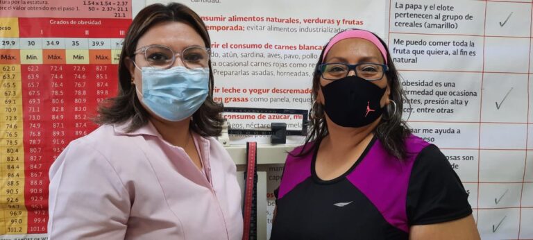 Vence ama de casa obesidad gracias a programa de nutrición del IMSS