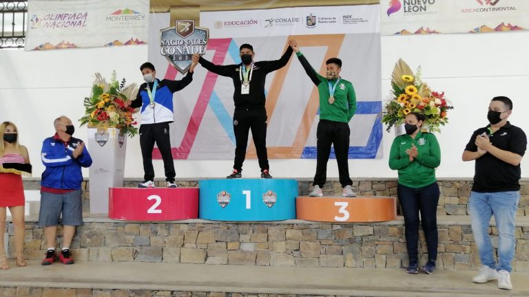 Frontenista gana bronce para Coahuila