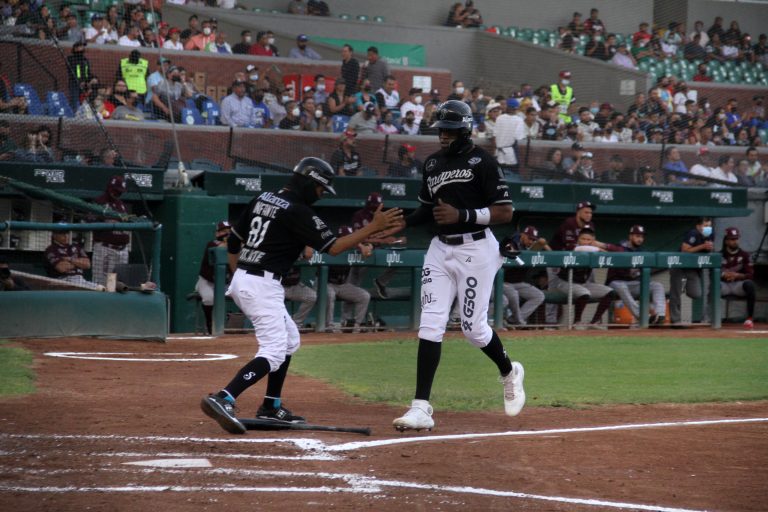 Algodoneros gana 8 a 3 a Saraperos con ataque de 5 en la octava