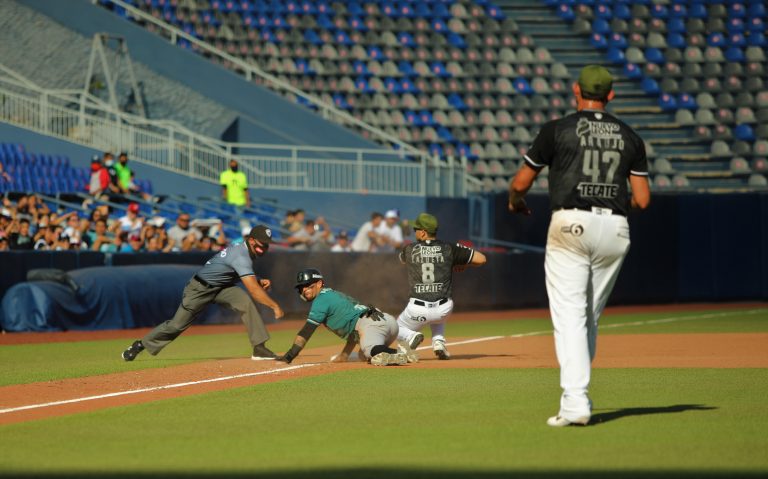 Sultanes gana trepidante juego en 11 entradas a Saraperos