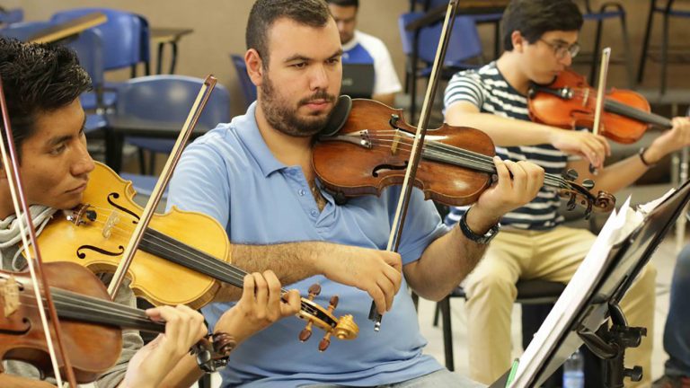 Convoca UA de C a su comunidad estudiantil a integrar la Orquesta de Cámara Universitaria