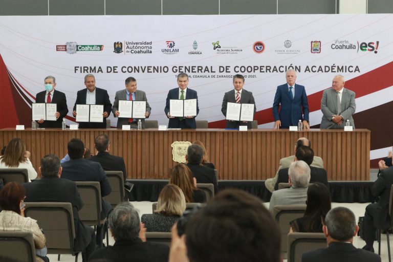 Firma UA de C convenio de cooperación académica con UNILAM