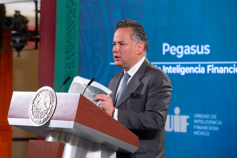 Gobierno de Peña pagó 32 mdd para espionaje con Pegasus: Santiago Nieto