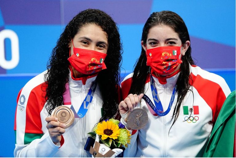 Medalla de bronce para Alejandra Orozco y Gaby Agúndez en clavados sincronizados