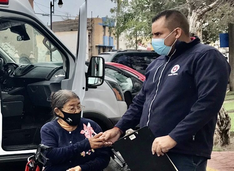 Mujer de 70 años pide apoyo para ella y su hija enferma