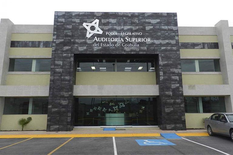 Obtén una beca al 100% para la especialidad en Derecho a la Información, Fiscalización y Combate a la Corrupción