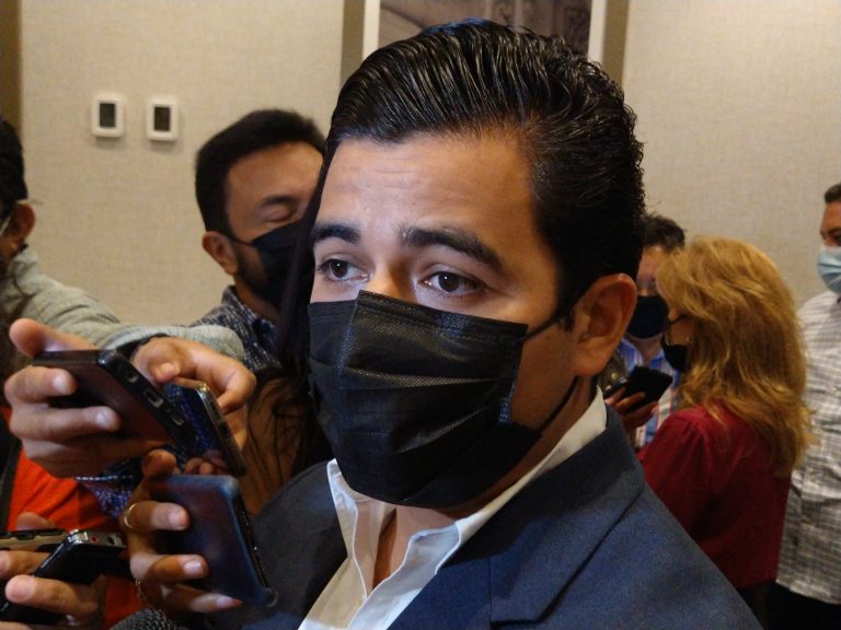 Reducción de aforo y horarios sería catastrófico para restaurantes; asegura líder de CANIRAC