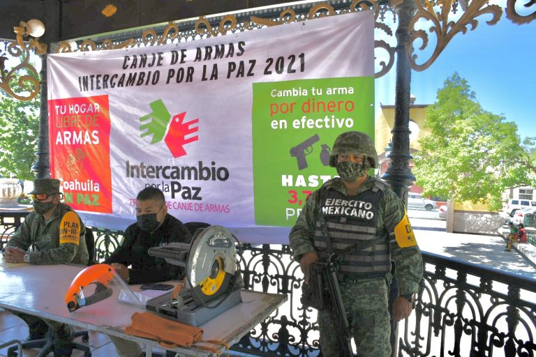 Se reinstala módulo de canje de armas frente a la Presidencia Municipal de Ramos Arizpe 