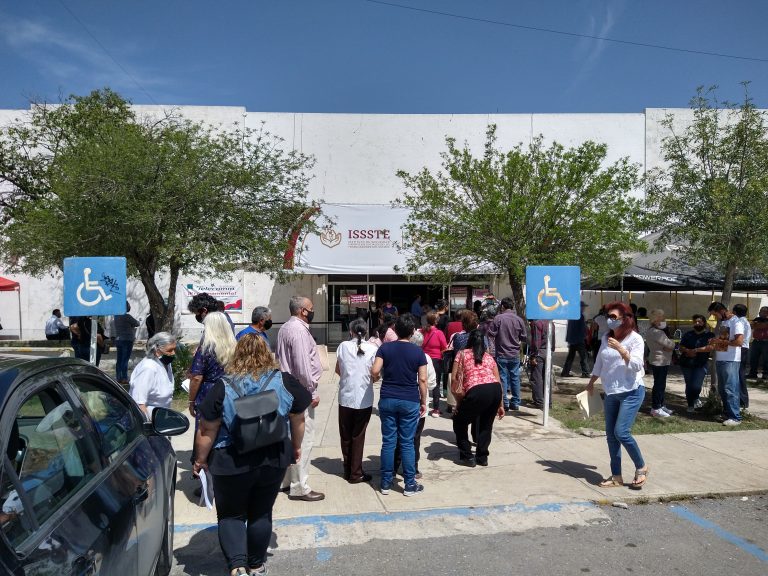 Usan tienda del ISSSTE para entrega de apoyos de 68 y Más