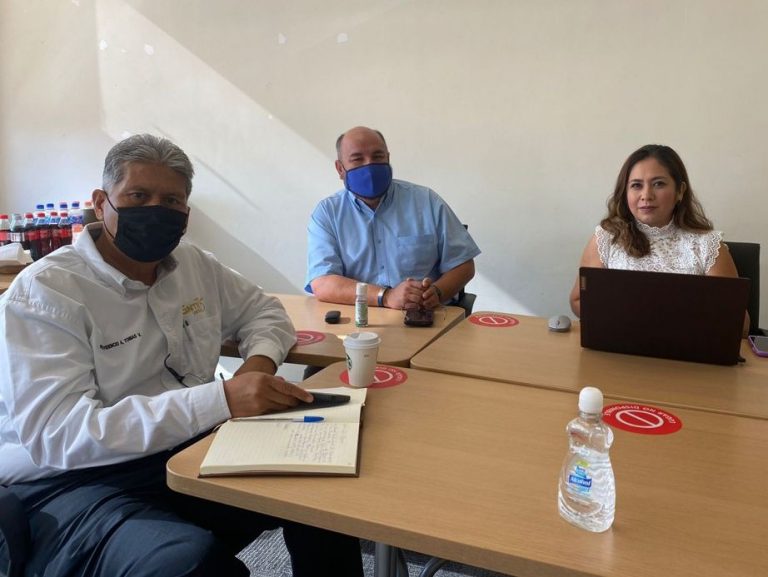 Entregan ahorros a maestros de la Sección 5 de Coahuila