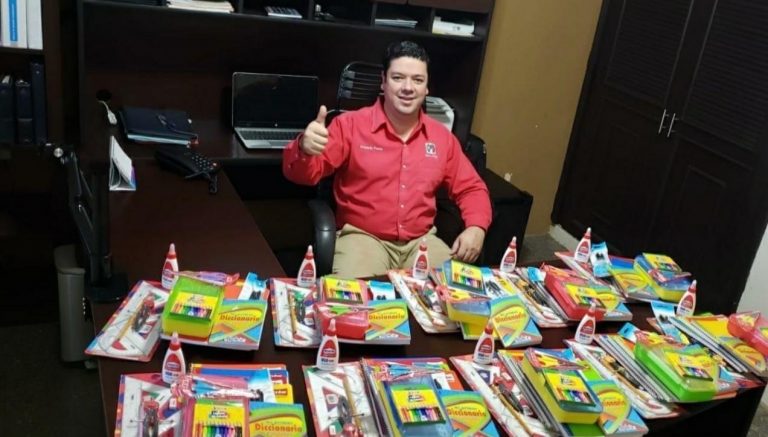 PRI Ramos Arizpe invita a la comunidad a donar útiles escolares para los más desfavorecidos 