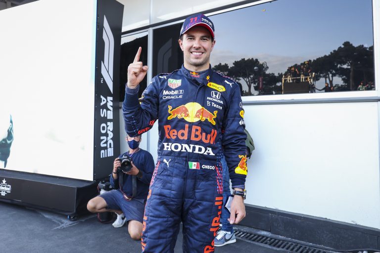 ‘Checo’ Pérez para rato: anuncia renovación para 2022 con Red Bull