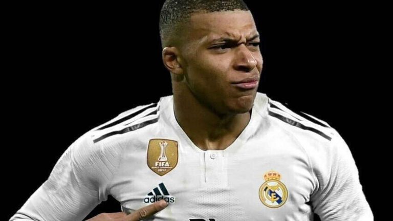 El PSG vería factible una posible venta de Mbappé