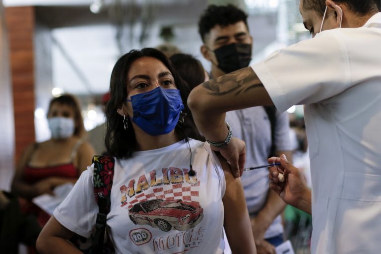 Inicia este viernes vacunación antiCovid para jóvenes de entre 18 y 29 años en Saltillo y Arteaga