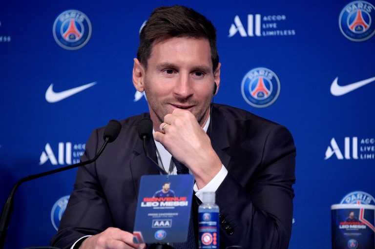 Messi, presentado con el PSG: «Será raro volver a mi casa con otra camiseta»