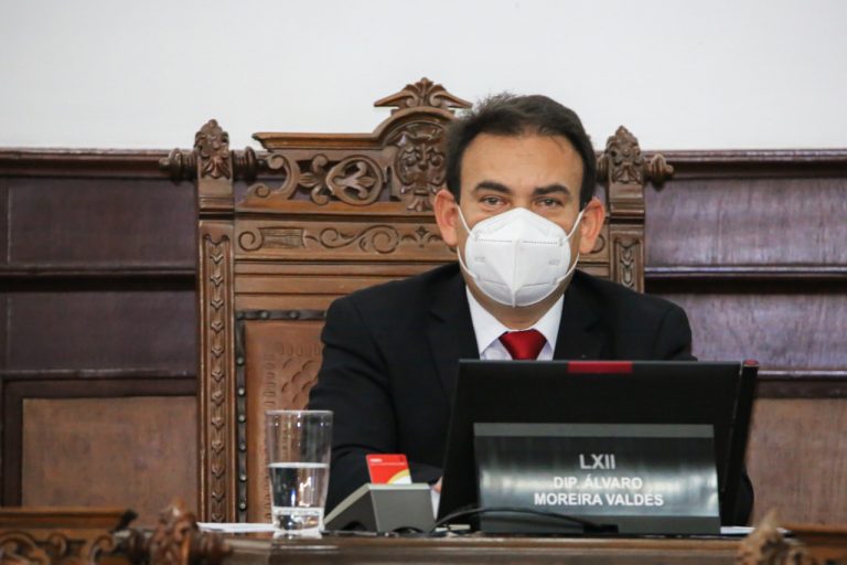 Pide Álvaro Moreira al INSABI regularice adquisición de medicamentos contra el cáncer