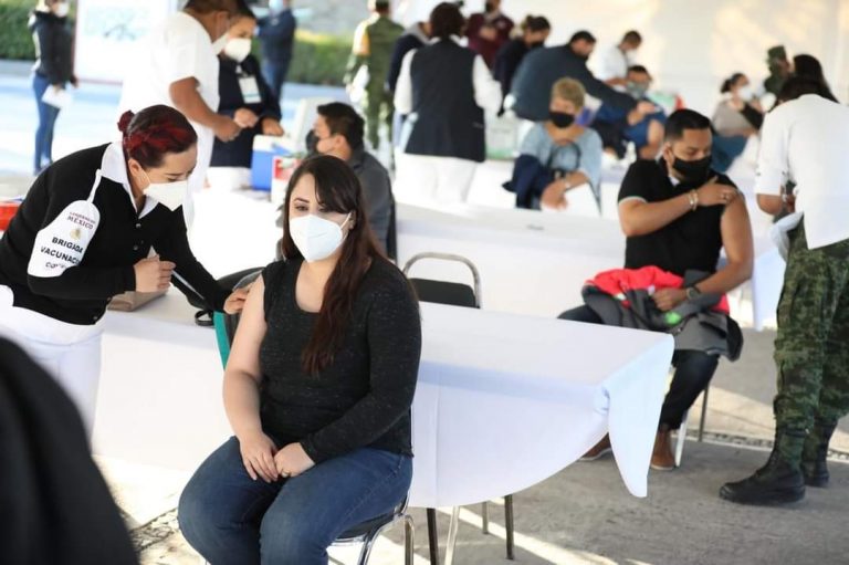 Piden maestros de Coahuila recibir dosis de refuerzo antes de octubre