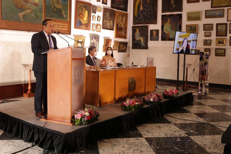 Presentan el Catálogo «Pinacoteca del Ateneo Fuente.100 años»