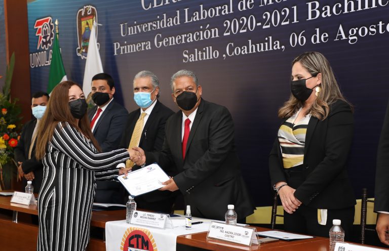 Se gradúa primera generación de UNILAM bajo el esquema de Bachillerato Virtual de la UA de C