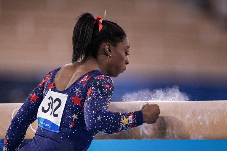 Simone Biles participará en la final de barra de equilibrio este martes en Tokio 2020