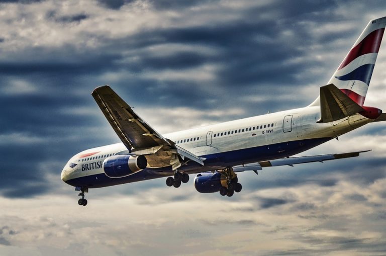 Suspensión temporal de vuelos de British Airways a Cancún representaría 15 mdd menos para México