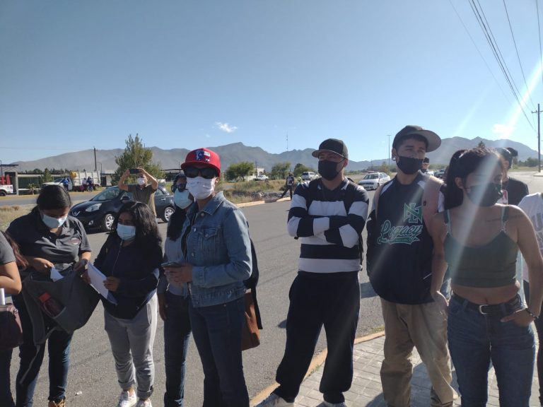 Tras manifestación de jóvenes, reanudarían vacunación antiCovid este fin de semana