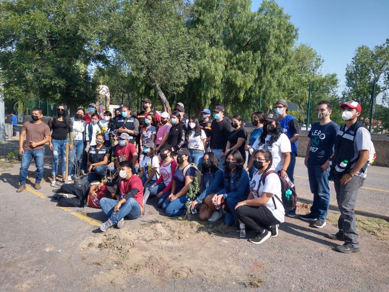 Reforestan “Lobos al Rescate” la Unidad Camporredondo de la UA de C