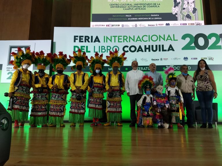 Presentan el libro Danzas de Matlachines, una tradición viva en la Feria del Libro