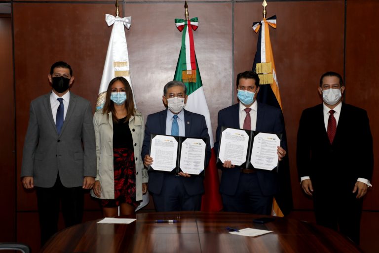 Firman convenio de colaboración UA de C y la Secretaría de Vivienda y Ordenamiento Territorial del Estado de Coahuila