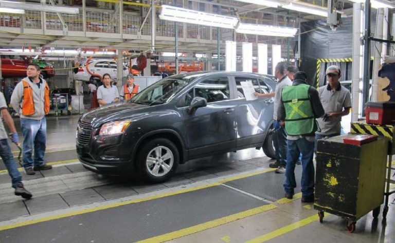 Paro en General Motors se extendería hasta octubre