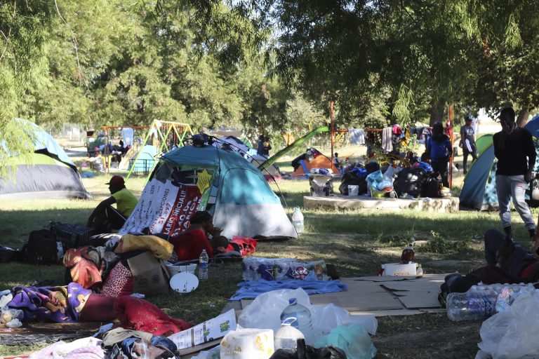 No queremos que México sea campamentos de migrantes: López Obrador sobre crisis fronteriza