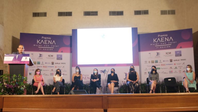 Reconocen a las mujeres destacadas en cultura, deporte y nivel empresarial de Coahuila