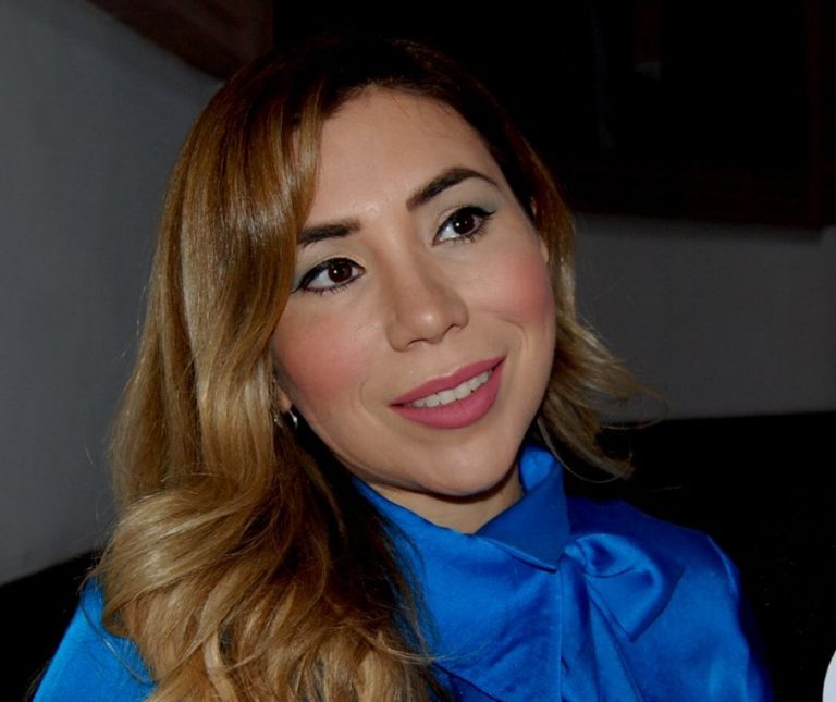 Se va Reyes Flores, anticipa Tania Flores