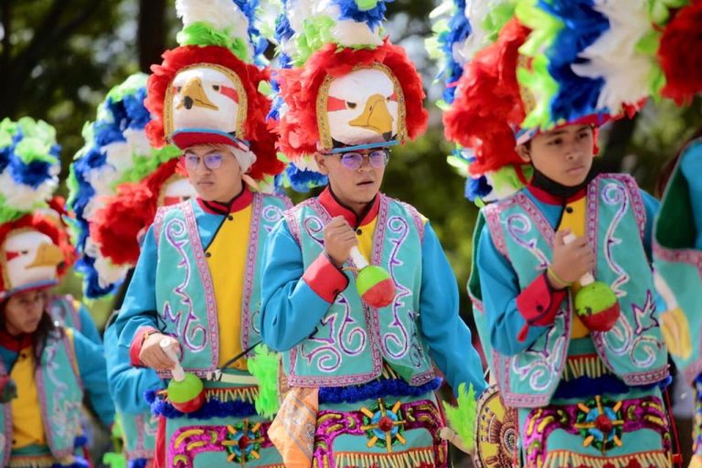 100 matlachines coahuilenses danzan en el Festival Internacional Cervantino