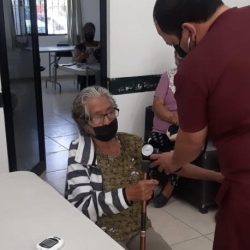 Atienden a más de 90 adultos mayores con servicios médicos en El Mirador 2