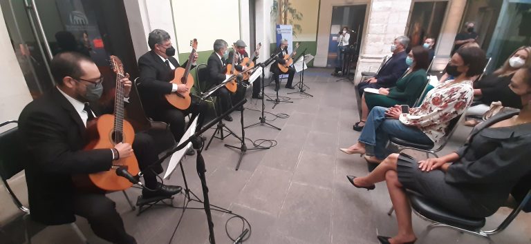 Con un recital del grupo “Guitarras de Cámara”, celebran el 5to aniversario de la Defensoría de los Derechos Humanos Universitarios