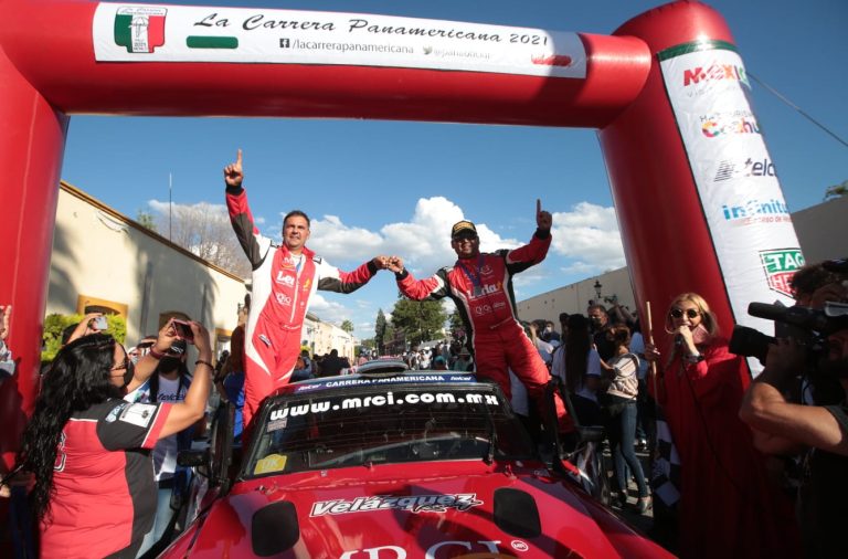 Llega Carrera Panamericana a Parras de la Fuente