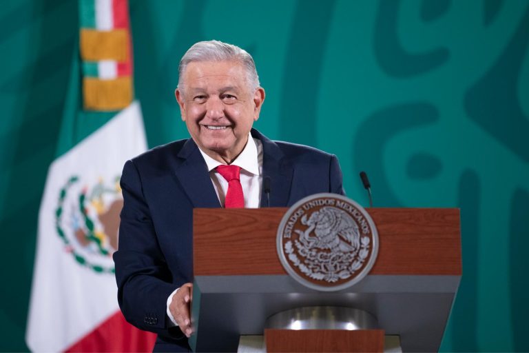 AMLO va contra delegaciones de secretarías: ‘No tienen razón de ser’