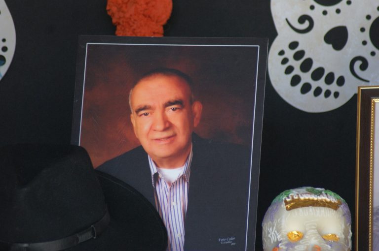 Con altar, recuerdan a Alfonso Vázquez Sotelo, ex coordinador de Bibliotecas, Publicaciones y Librerías de Coahuila