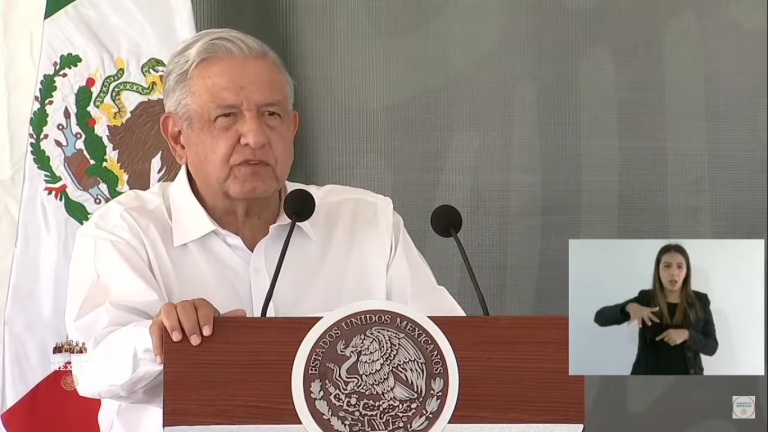 Dueños de autos ‘chocolate’ pagarán 2 mil 500 pesos para regularización, anuncia López Obrador