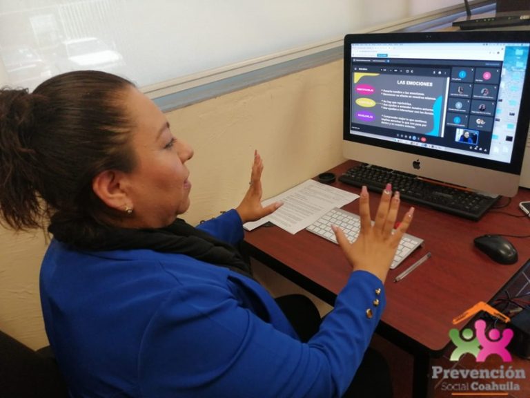 Imparte Coahuila cursos de resiliencia a estudiantes, madres y padres de familia de la Universidad Politécnica Región Laguna