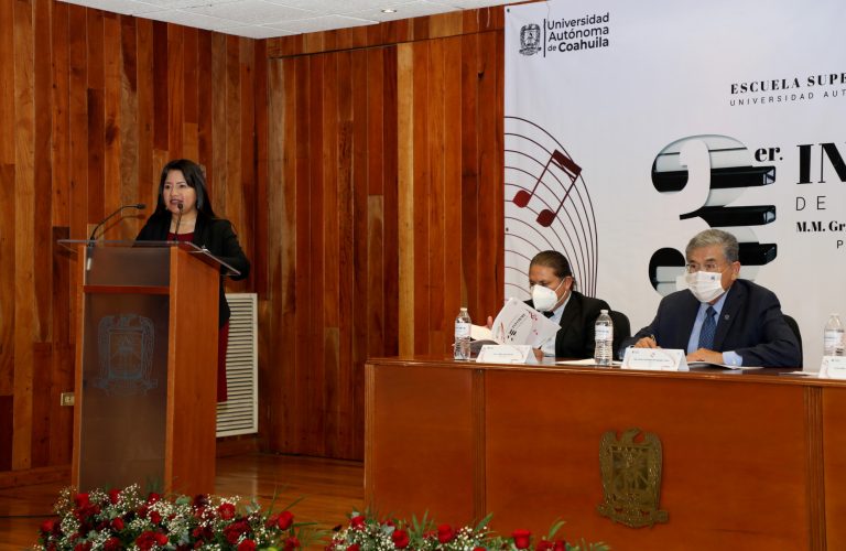 Rinde directora de la Escuela Superior de Música su tercer informe de actividades