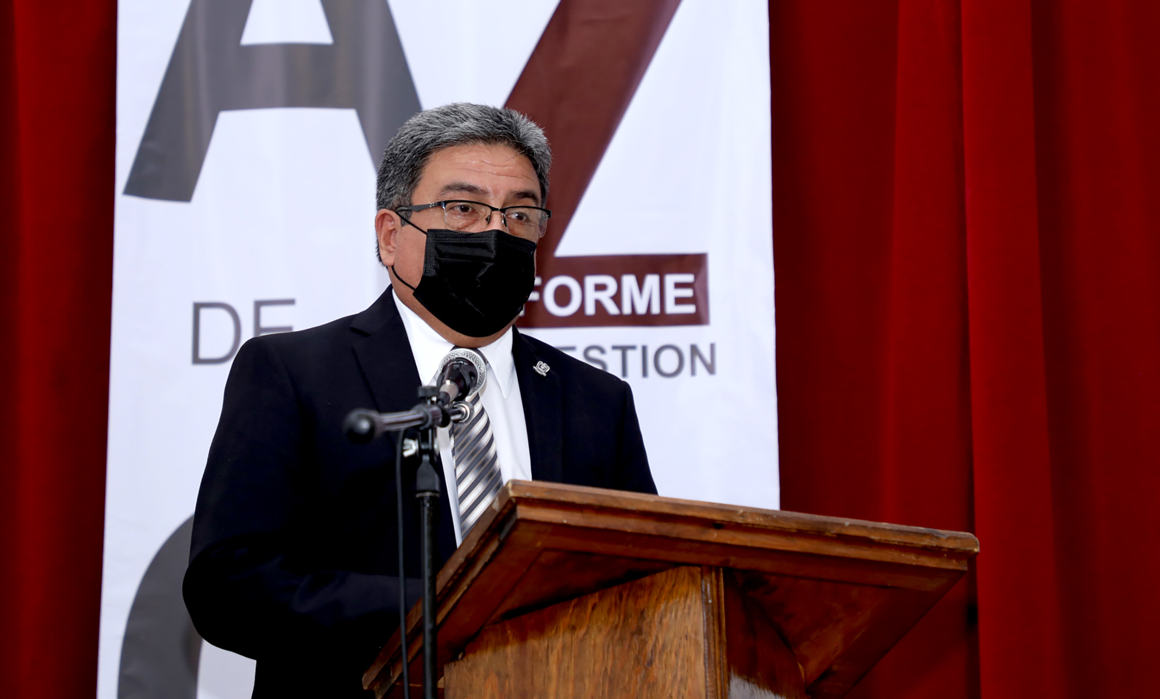 Rinde director de la Escuela de Bachilleres “Juan Agustín de Espinoza ...
