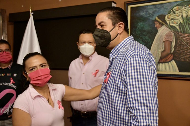 Se suma Chema Morales al mes de la lucha contra el cáncer