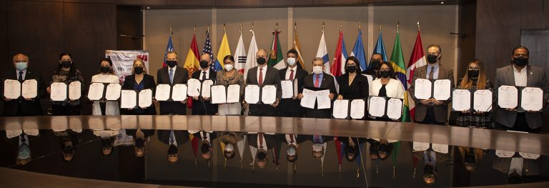 Firman UAdeC y 11 Universidades del Estado el Acta Constitutiva del Observatorio de Responsabilidad Social Universitaria y Derechos Humanos